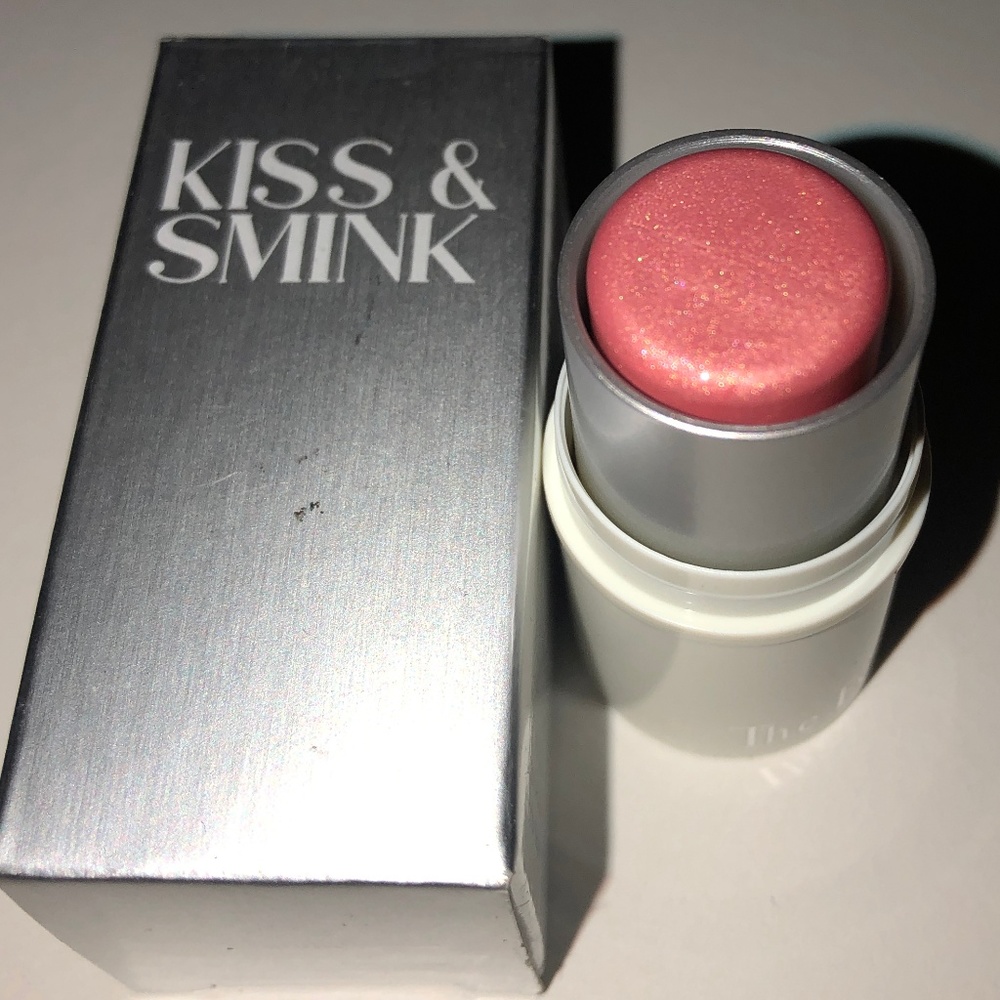 Kiss and Smink THE EVERYTHING